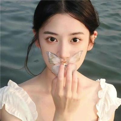轻拍翻转小魔女